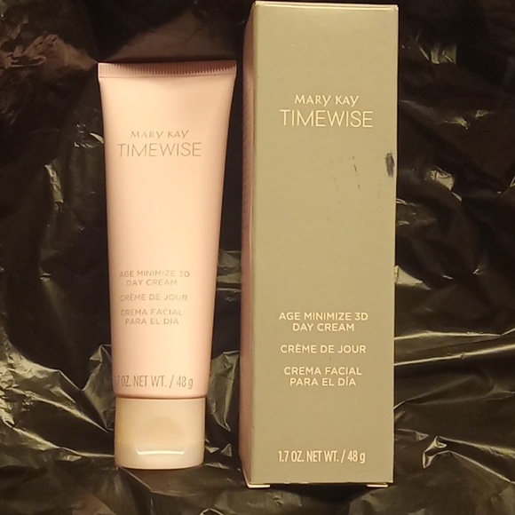 NIB☆Mary Kay Timewise 3D Cream - Picture 1 of 3